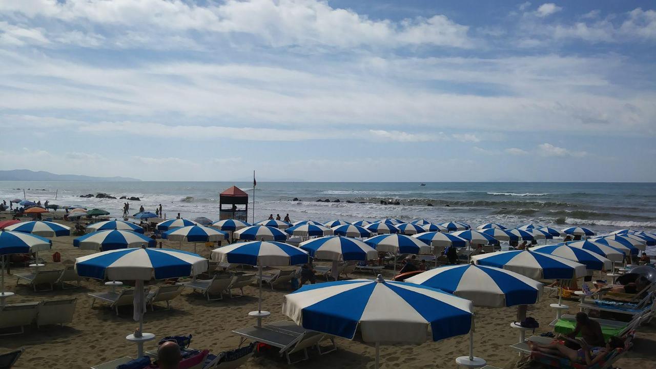 Il tratto di mare interfetto alla balneazione per le ricerche del ragazzo scomparso