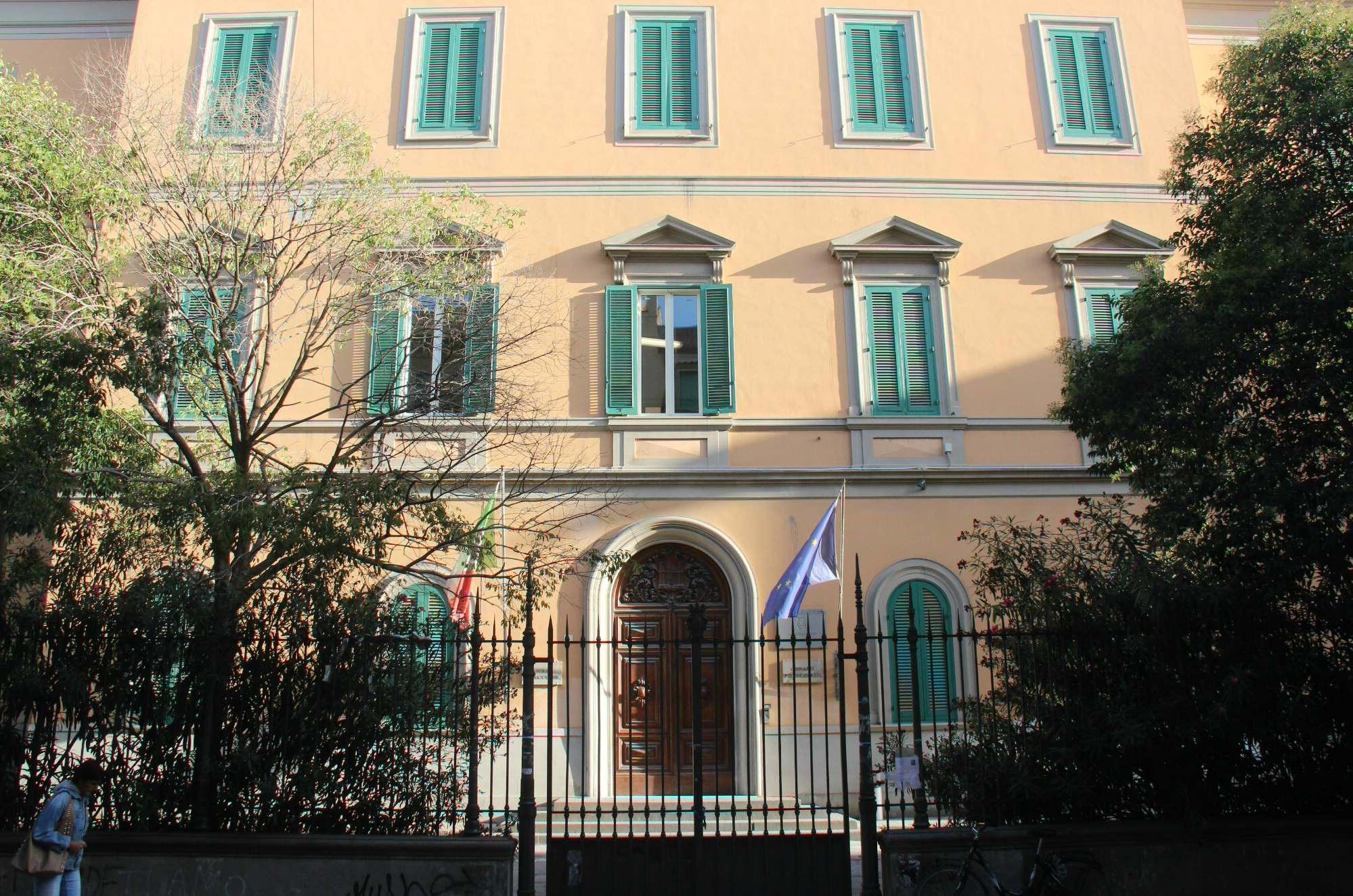 Lavori al liceo Niccolini Palli, via anche i manufatti in amianto