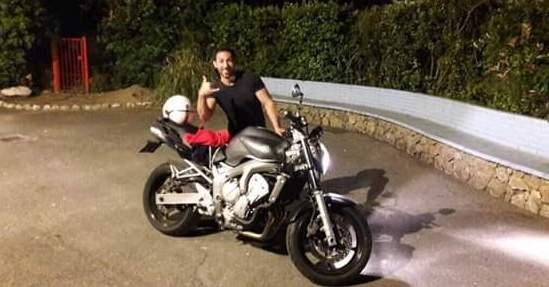 Muore a 27 anni in un incidente. Lo strazio dei familiari: maledetta quella Yamaha 