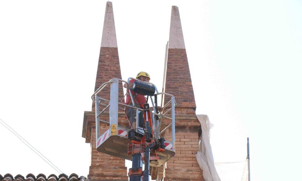 Liceo Dossi, sistemati i pinnacoli