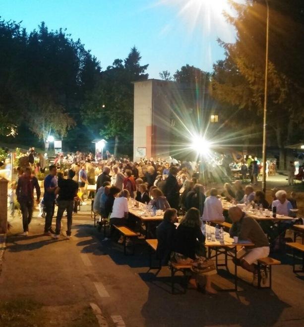 Cena sotto le stelle nel borgo di Succiso