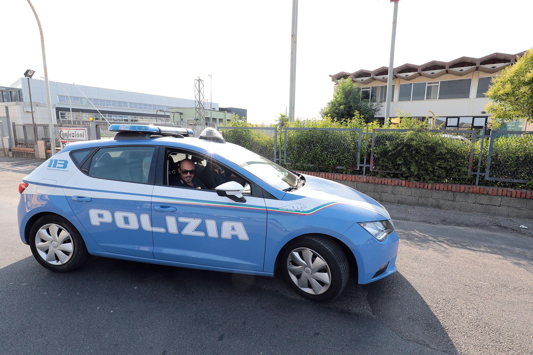 Una volante della polizia (foto d'archivio)
