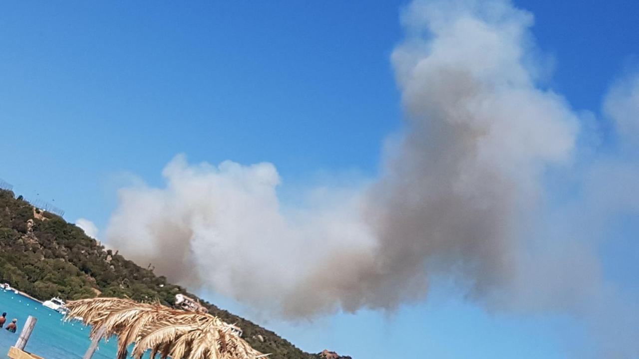 Rogo a Porto Rotondo, mobilitazione di mezzi e squadre antincendio