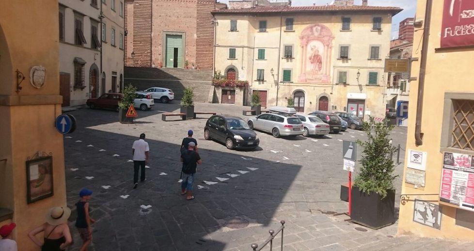“Vigilini” volontari in piazza per spiegare la nuova viabilità 