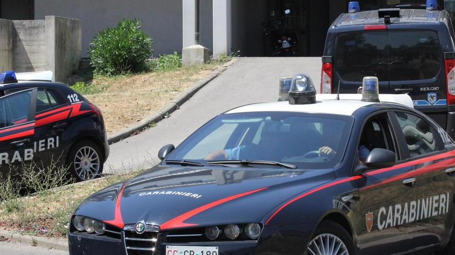 Va a rubare col figlio minorenne