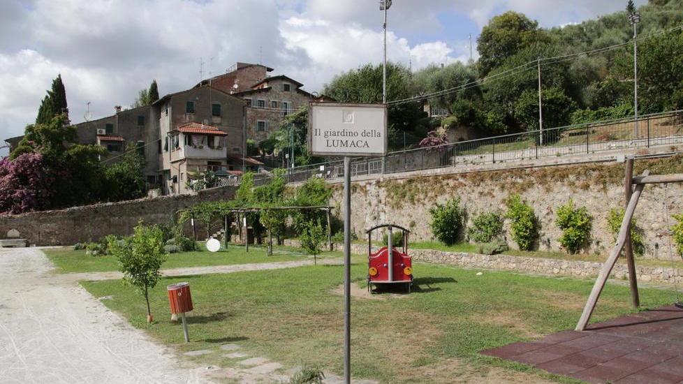 Sanificato il parco Riapre ma è polemica