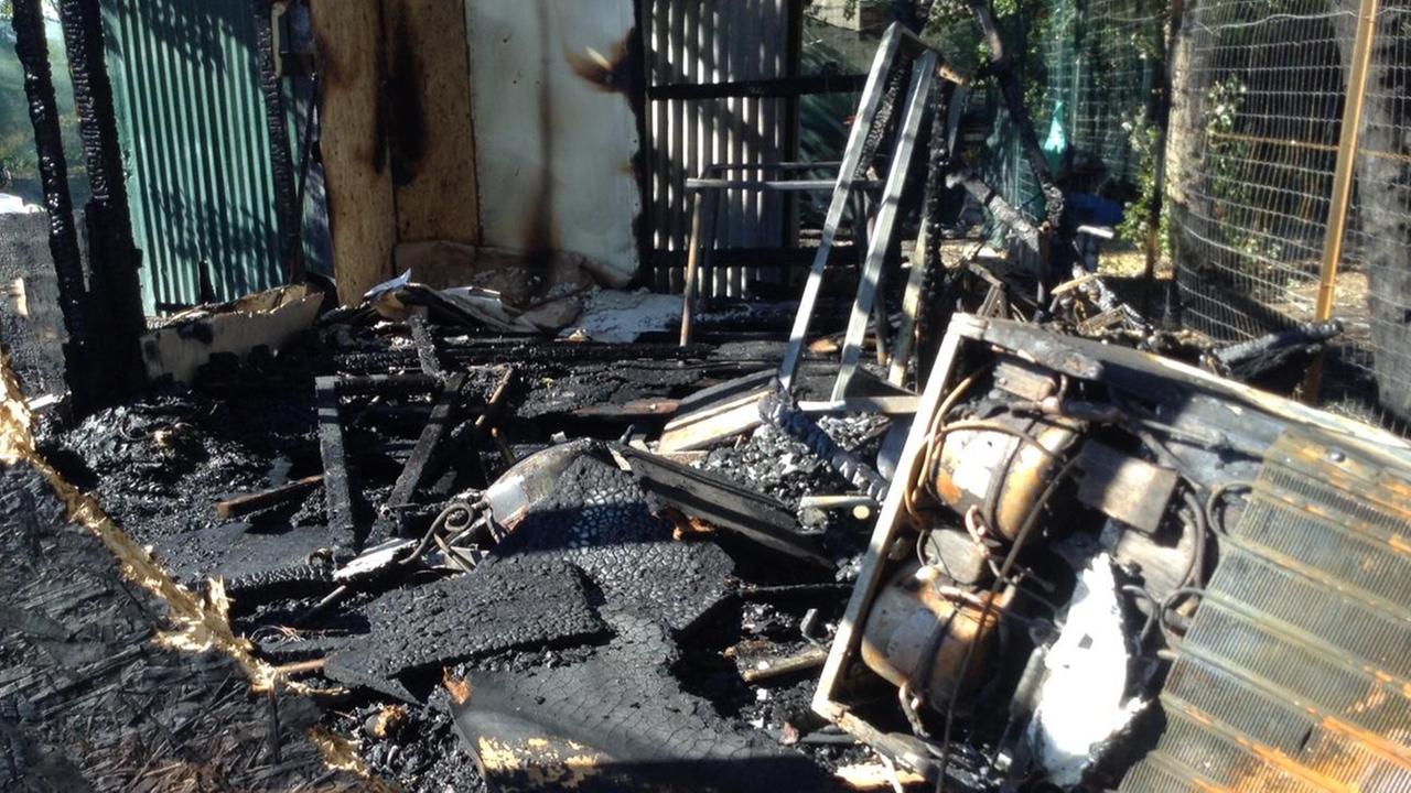I danni provocati dall'incendio (foto Claudio Batavia)