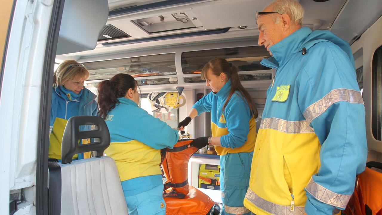 Ciclista cade sulla Porrettana e finisce all'ospedale