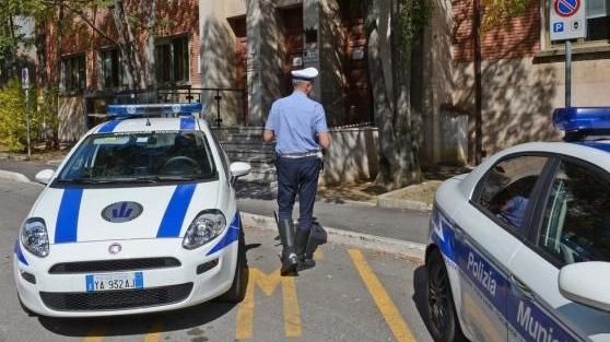 Maranello: sbalzato dalla moto per colpa del vento: 42enne gravissimo