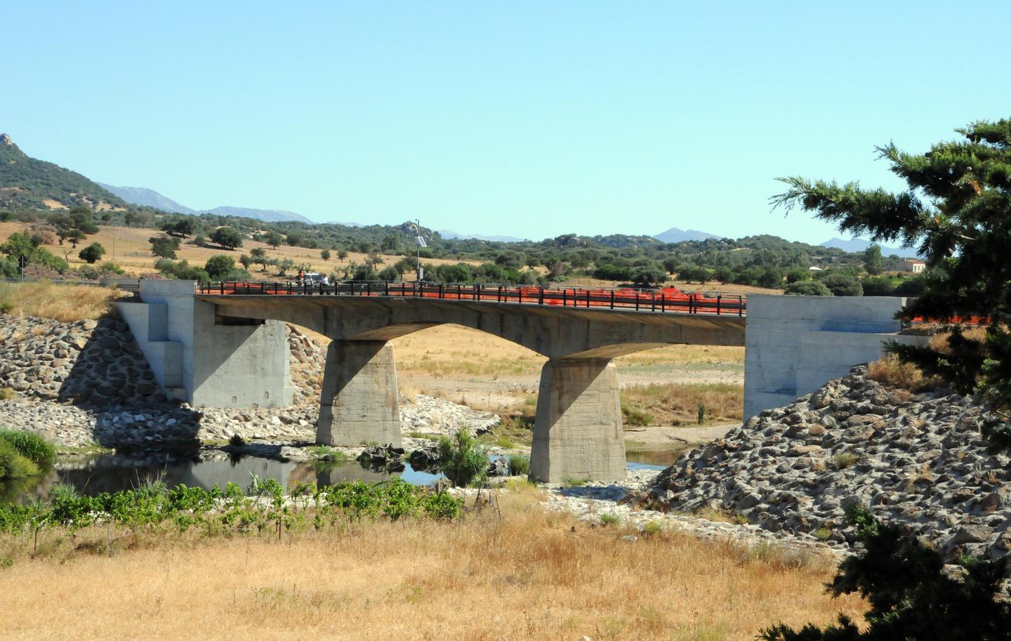 Il Supramonte ostaggio del ponte crollato 