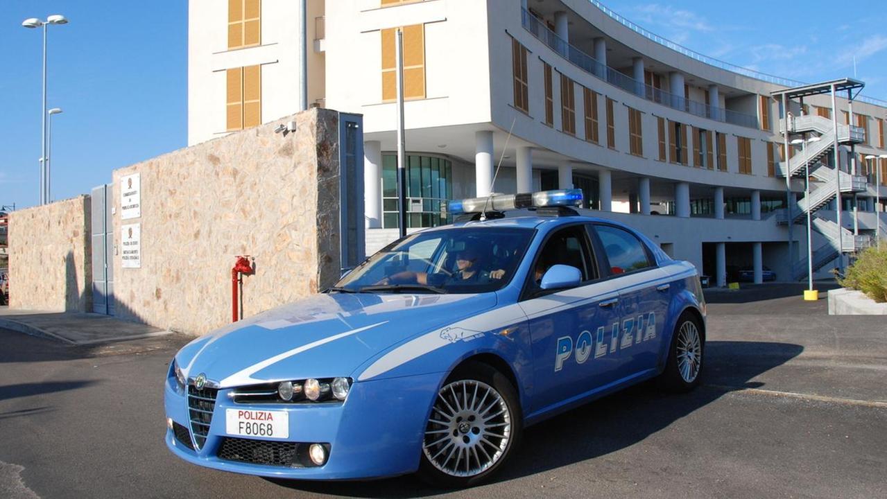 Soldi e droga a casa arrestato un 23enne