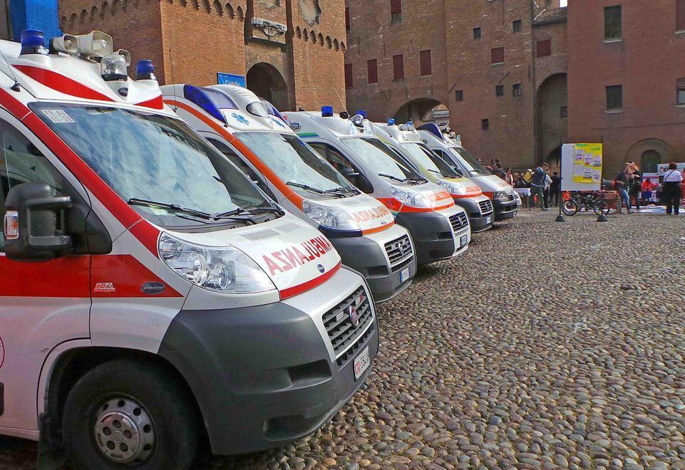 Scoppia la guerra delle ambulanze 