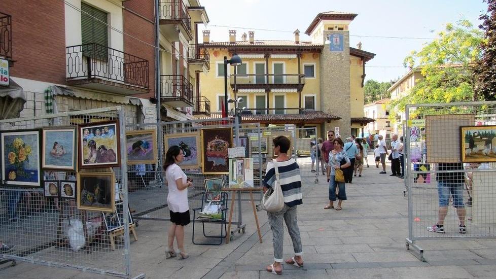 Serramazzoni, “Arte in piazza” La sera si balla con Gatti Matti