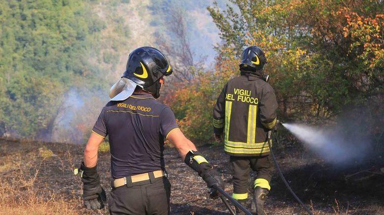 Incendi, un’estate anomala, nel 2017 aumento del 18%