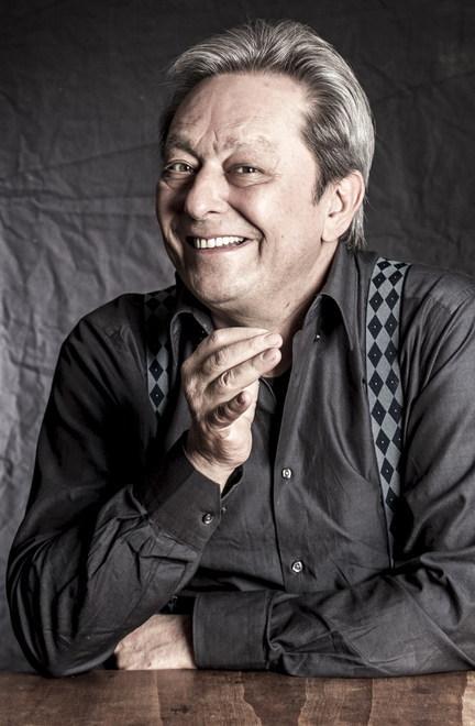 Il cabaret di Pizzocchi, i burattini E latin jazz con il Martegiani Quartet