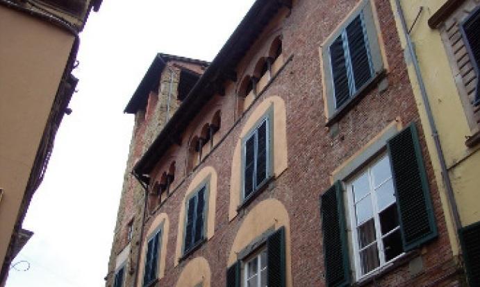 Appartamento in piazza San Salvatore