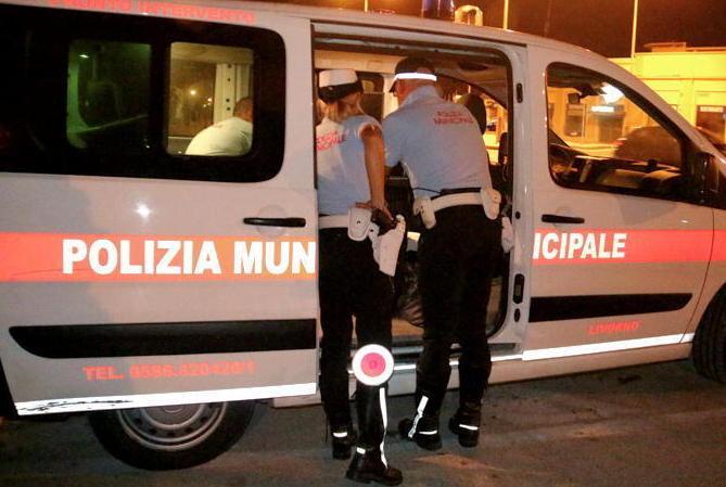 Ubriaca a 17 anni guida lo scooter: denunciata dai vigili