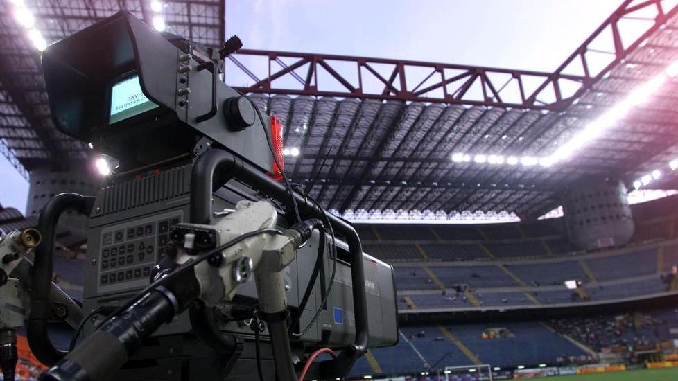 Sky e Mediaset a caccia del pubblico