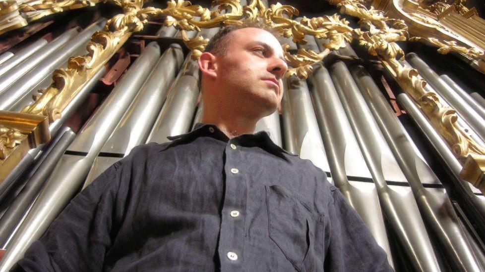 Renato Negri controcorrente «La musica va solo ascoltata»