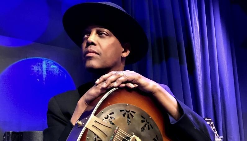 Stasera a Nureci Eric Bibb con le sue “migrazioni” blues