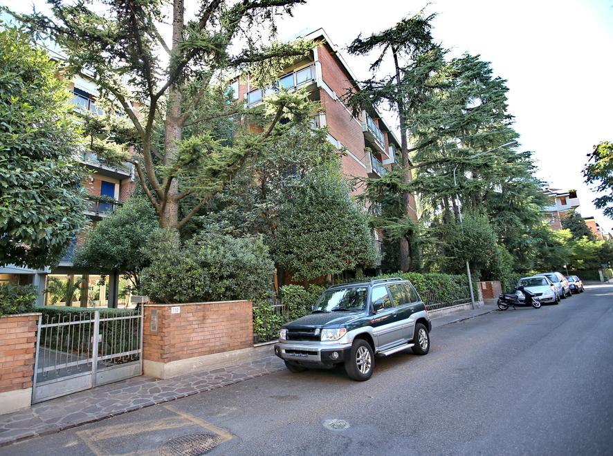 Modena, notte di terrore: arrestati 2 ladri nel palazzo 