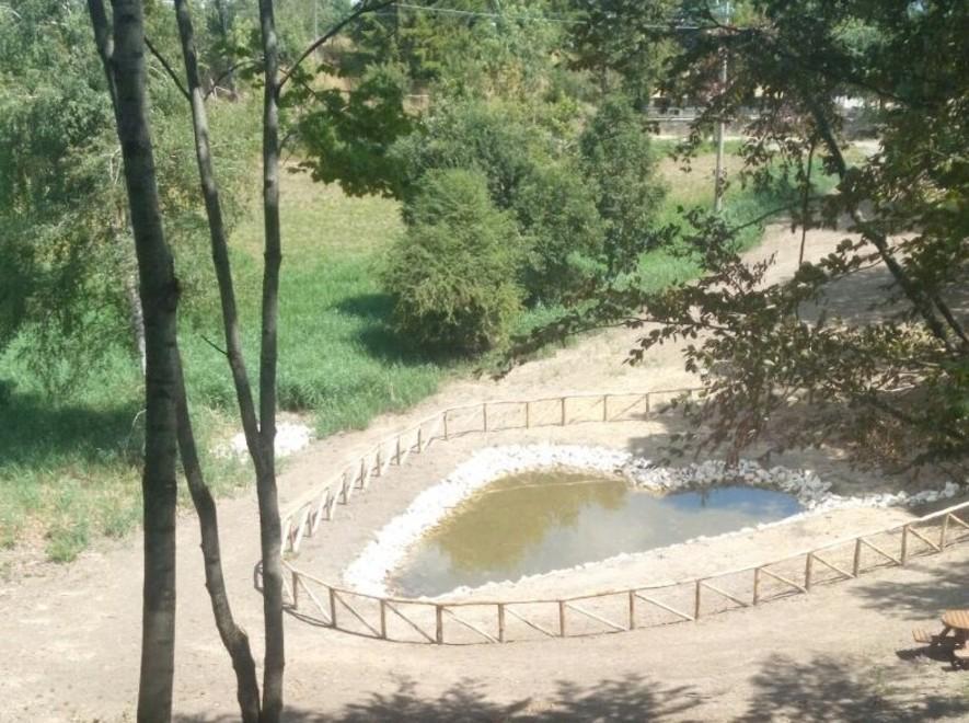 Frassinoro, un laghetto a forma di... cuore esalta il parco dell’Eltola 