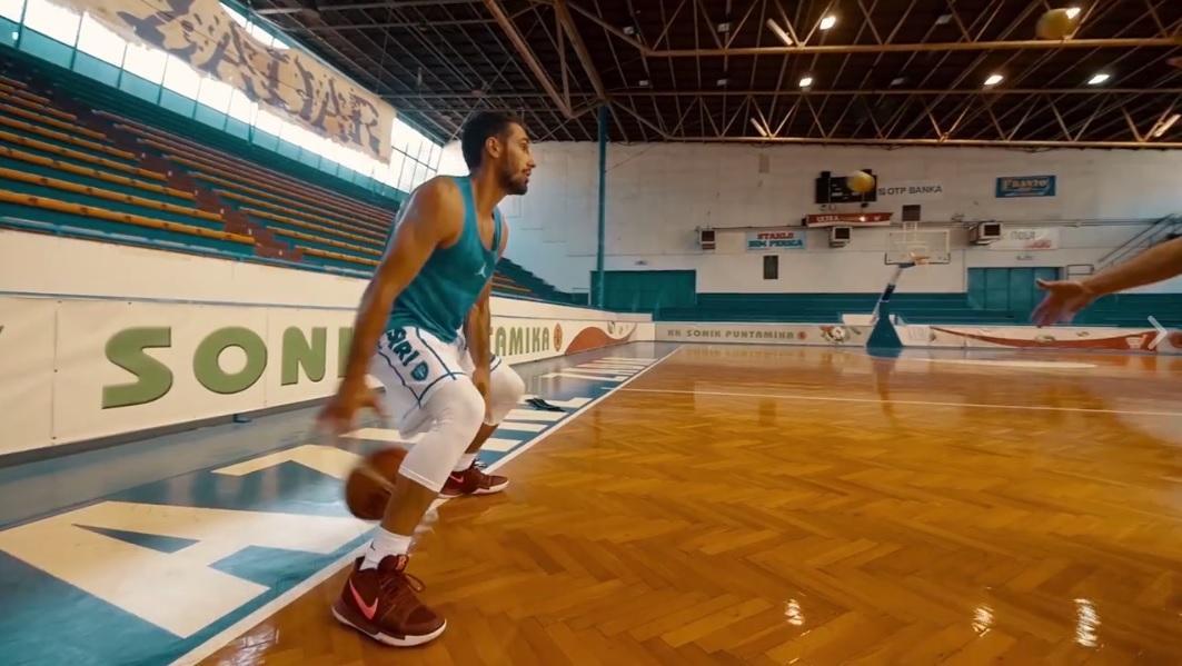 Basket, i campioni non vanno mai in vacanza: l'allenamento estivo di Rok Stipcevic