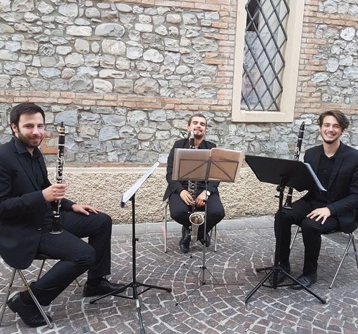 Tre clarinetti a Frassignoni suonano Mozart e Verdi