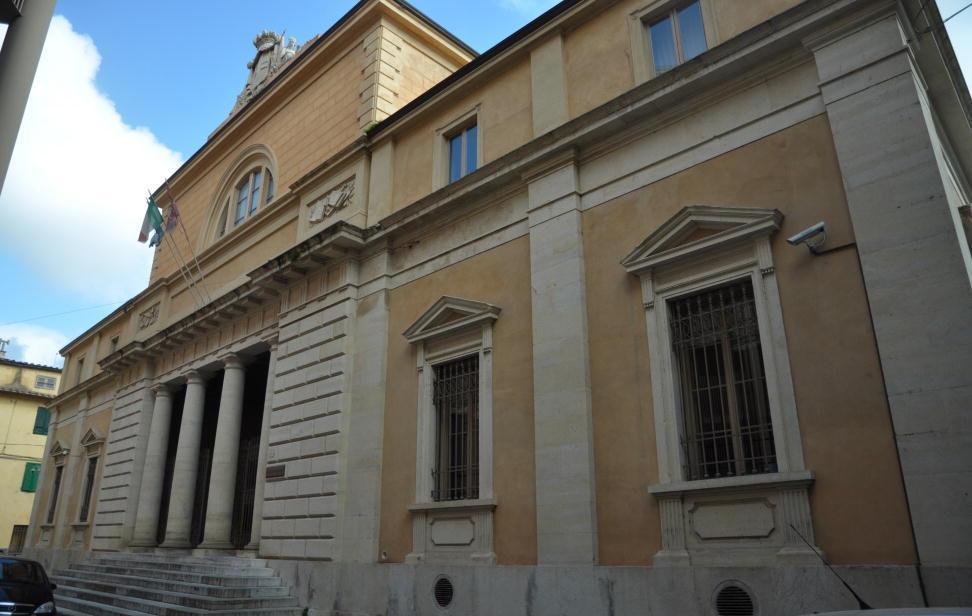 Dodici casi sospetti, gli uffici in allarme 