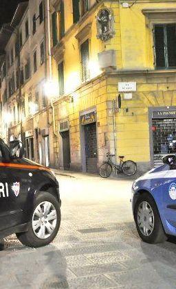 Ragazzino chiama la polizia: «Mamma e papà vogliono uccidersi»