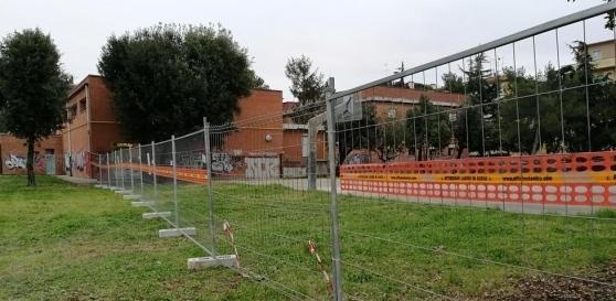 XI Maggio, via l’amianto prima che tornino i ragazzi 