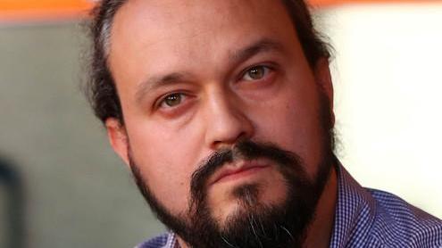Jolanda, la locandina accende lo scontro La Lega attacca il Pd
