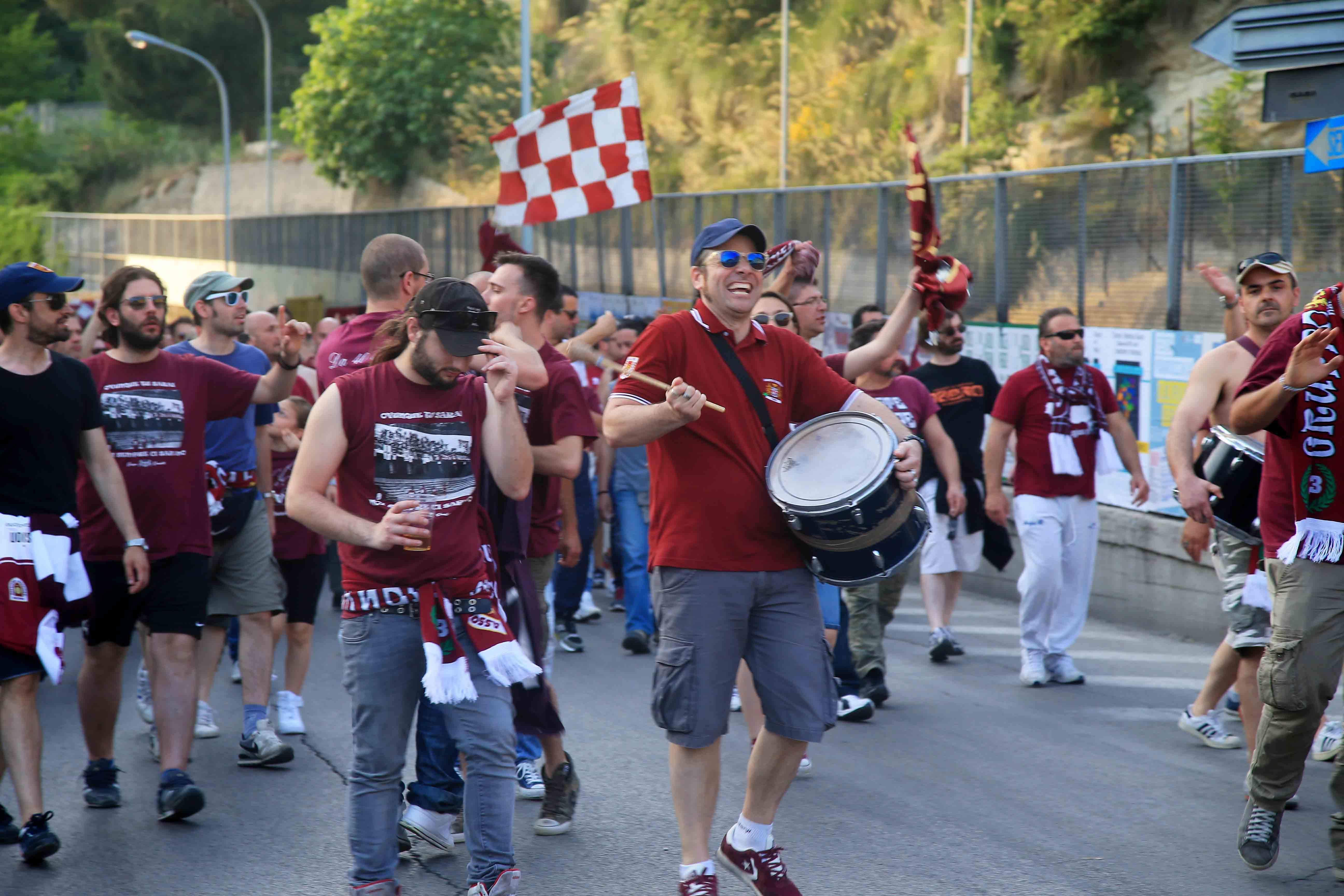 Tamburi e megafoni potranno tornare in curva, ma avranno un "padre"