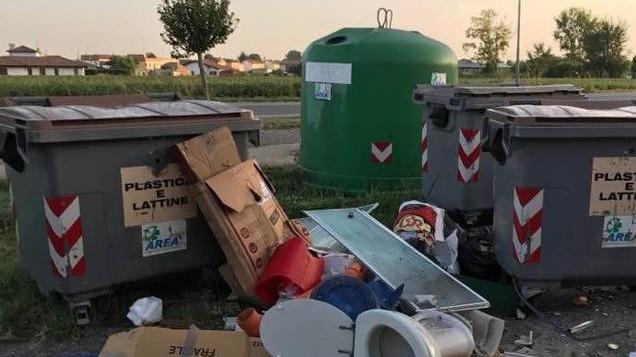 Rifiuti abbandonati A Berra salgono i casi di inciviltà