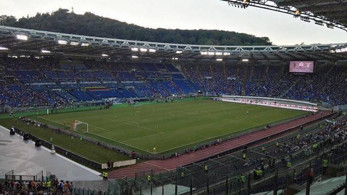 Più di 1.300 ferraresi nel settore distinti della Curva Sud