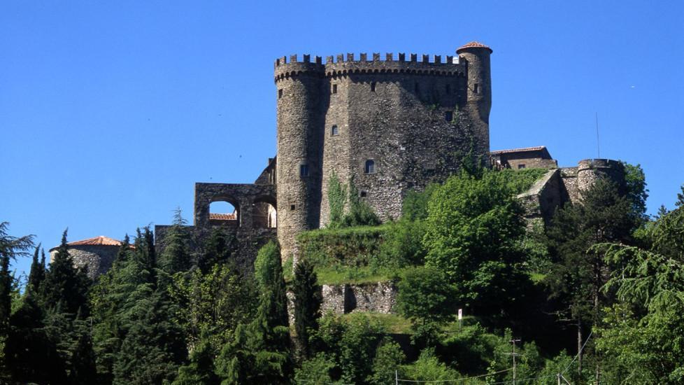 “Il Peccato” a Fosdinovo Il regista Konchalovsky gira anche nel borgo