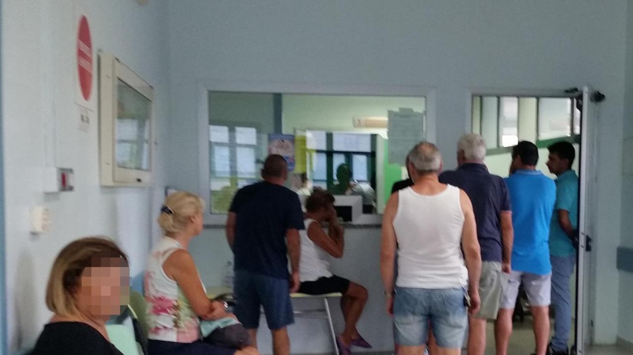 Ospedale in affanno, sos per il personale