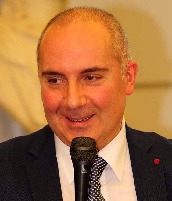 L’invito di Mirabile a Vecchi: «Viene con noi al sit-in silenzioso?»