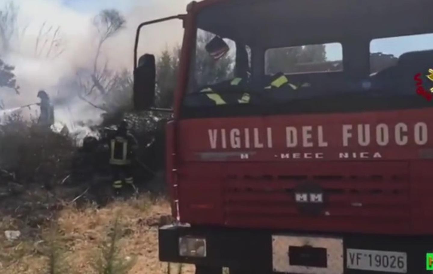 Fiamme in periferia subito spente 
