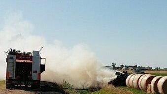 Incendio distrugge deposito di rotoballe Avviate le indagini