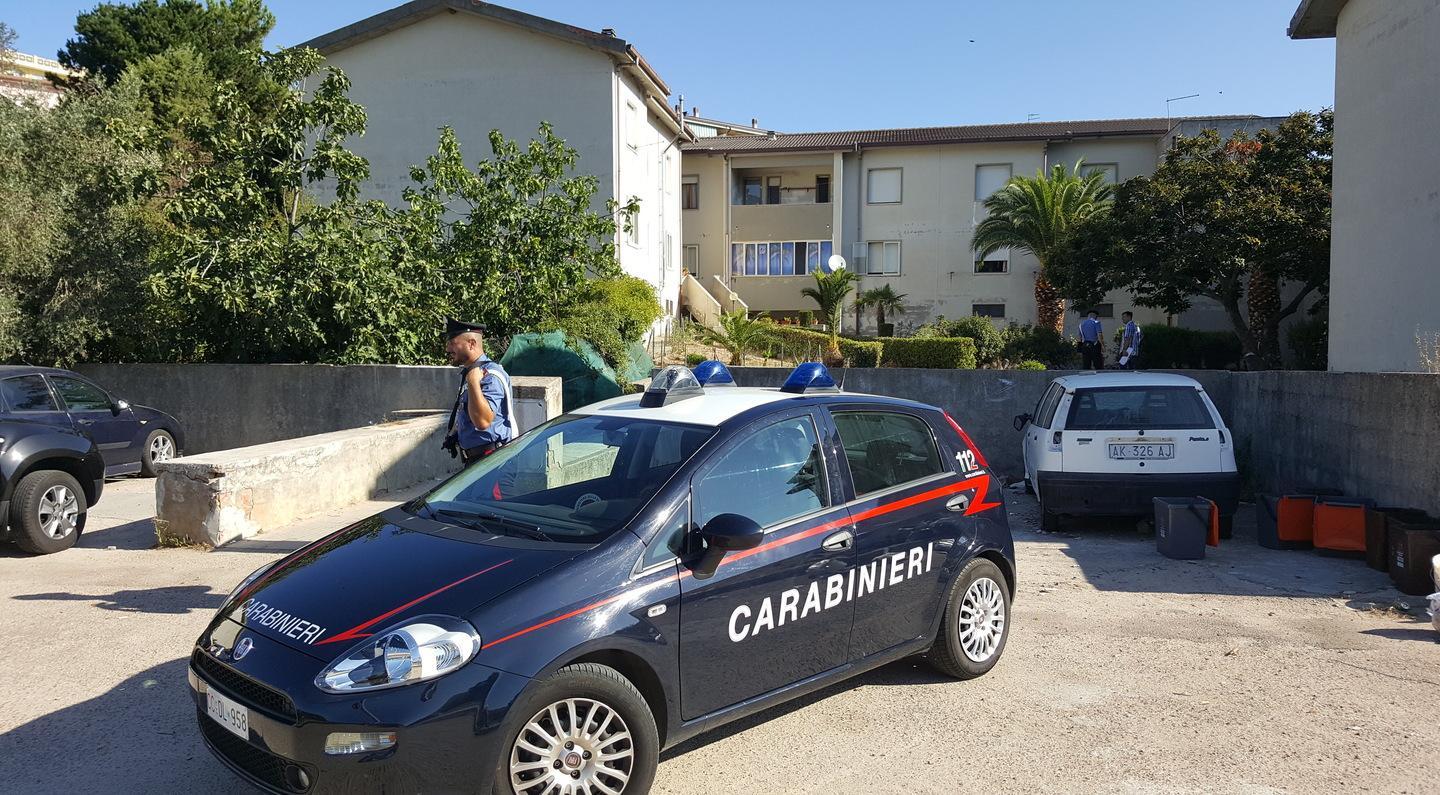 Coltellate al fratello: «Tentato omicidio» 