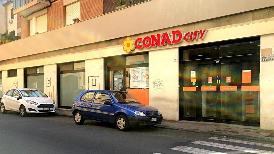 Rapina al supermercato, presi due livornesi