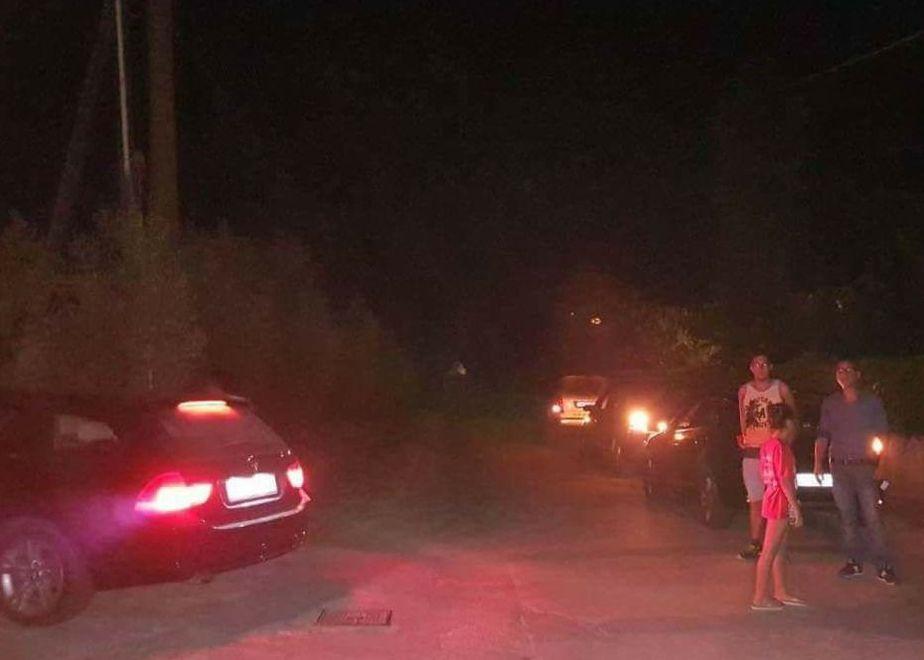  Le auto in partenza per i controlli notturni a Collemezzano