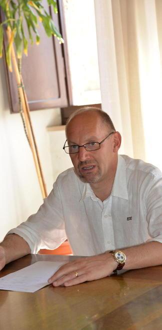 Galeotti chiede la busta paga del sindaco: «Mossa politica»