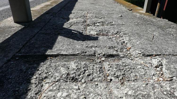 Attraversare il ponte è impresa da supereroi