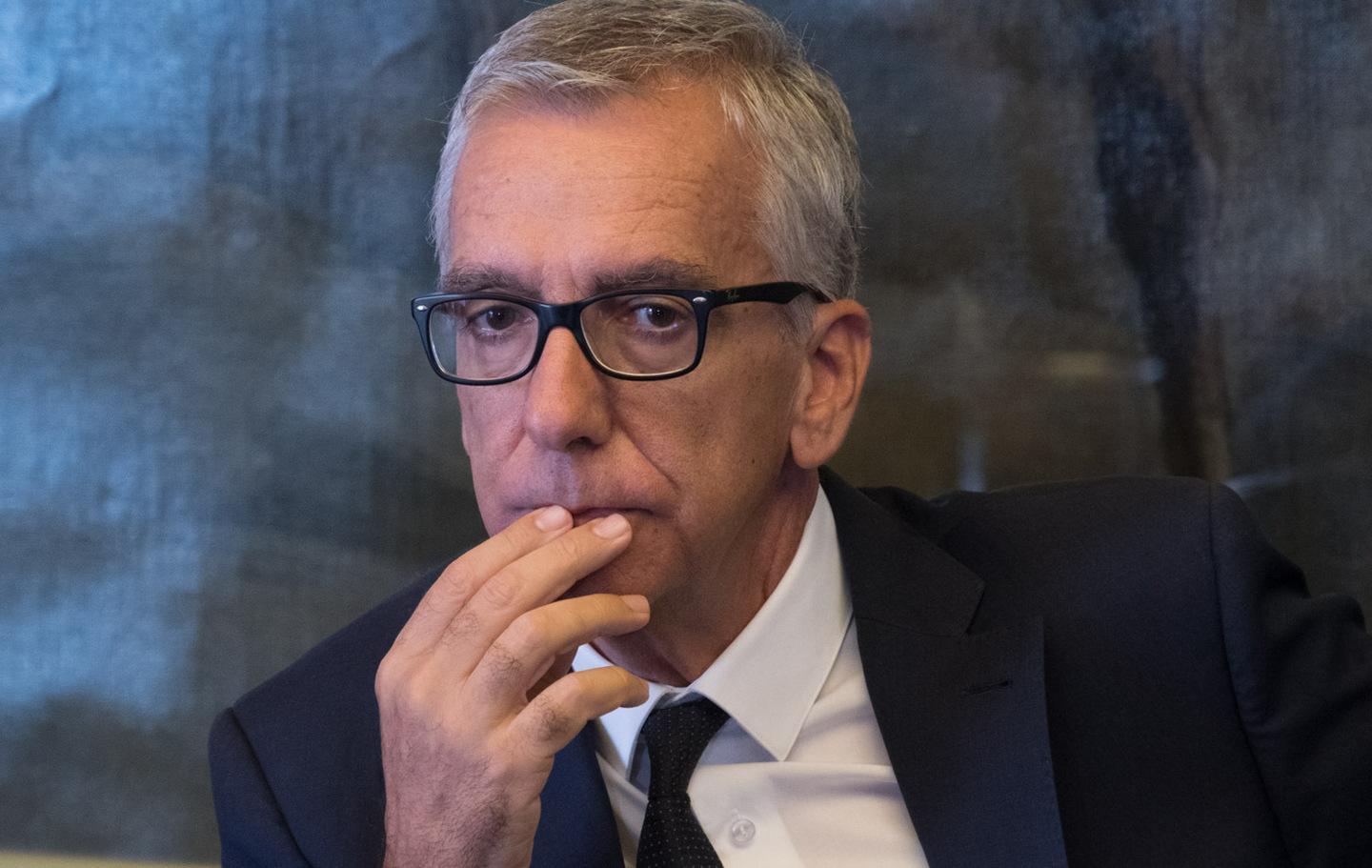 Lettera con 4 cartucce al governatore Pigliaru 