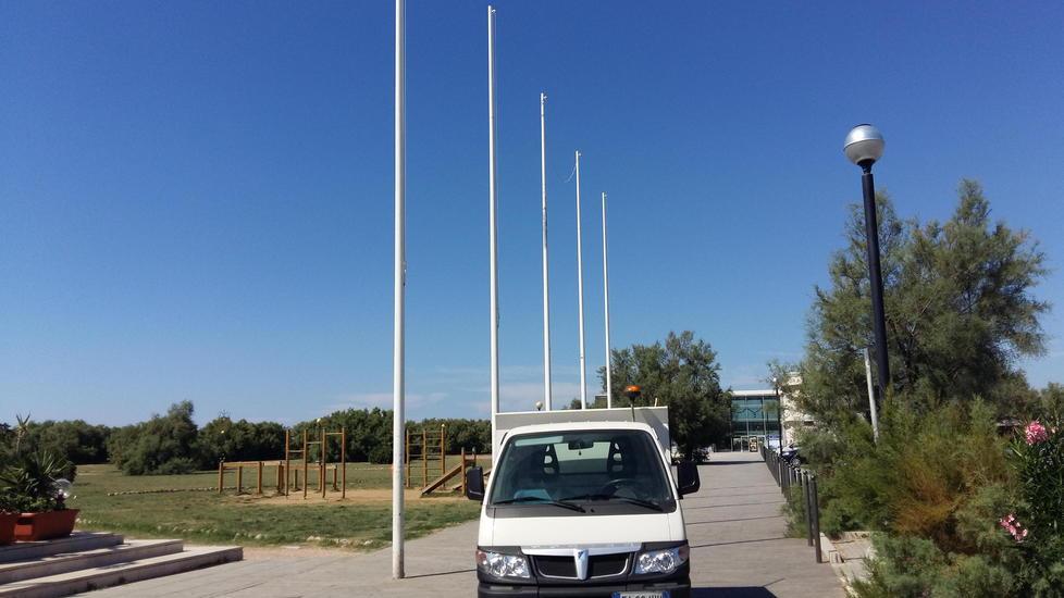 Pulisco la città e il lungomare ma posteggio dove mi pare