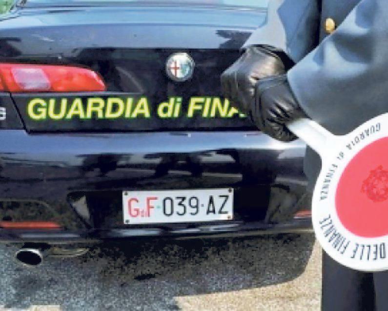 Finanza, ad agosto sequestrati 2.700 pezzi 