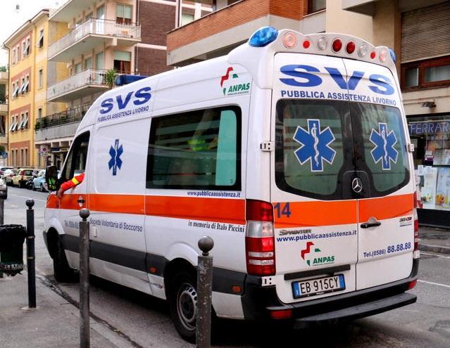 Lite alla Rotonda, anziano colpito alla testa con una zuccheriera