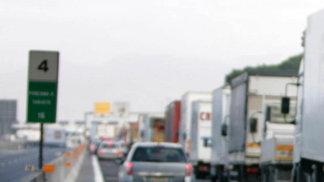 Camionista lavora 70 ore a settimana, ma gliene pagano 40 - L'inchiesta